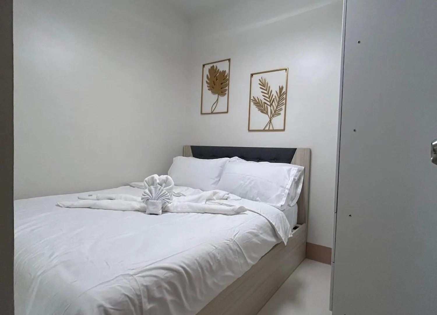 Aparthotel Molly Shore Getaway Unit 1241 Pasay Philippines